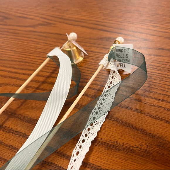 Wedding bells with ribbons - Picture 5 of 5